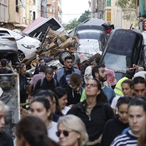 Στιγμιότυπο από τις καταστροφές που προκάλεσαν οι φονικές πλημμύρες στην Ισπανία