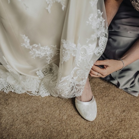 Γυναίκα με νυφικό