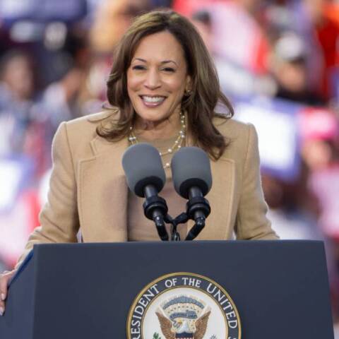 Εκλογές ΗΠΑ 2024: Ο «Έλληνας» Τραμπ και η δική μας Κάμαλα Χάρις