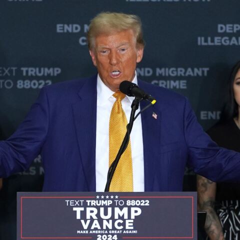 «Ναι» του Ντόναλντ Τραμπ στη θανατική ποινή αν μετανάστης σκοτώσει Αμερικανούς πολίτες ή αστυνομικούς