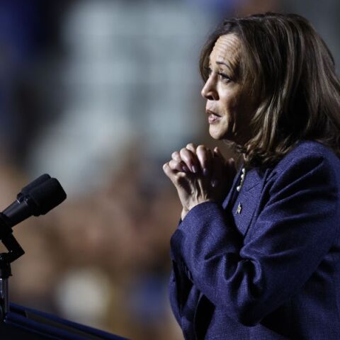 Πότε θα μιλήσει τελικά η Κάμαλα Χάρις μετά την ήττα της 