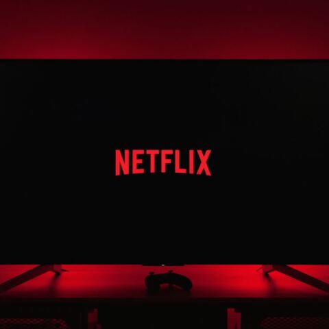 «Ψαλίδι» του Netflix σε ολόκληρη ενότητα - 20 τίτλοι αφαιρούνται
