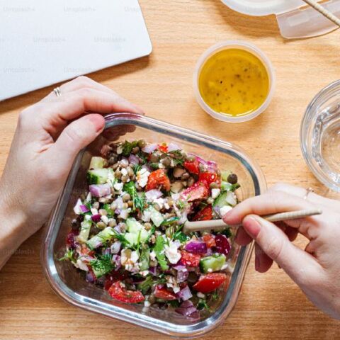 Φαγητό στο γραφείο. 12 κανόνες μιας κοινής κουζίνας