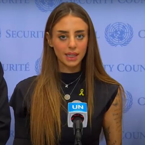 Απελευθερωμένη Ισραηλινή όμηρος περιγράφει τη φρικτή μεταχείριση που αντιμετώπισε από τη Χαμάς - Επιρρίπτει ευθύνες στον ΟΗΕ για την τύχη των αιχμαλώτων.