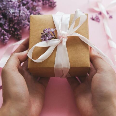 Ποιοι γιορτάζουν σήμερα 10 Νοεμβρίου 2024; Το εορτολόγιο της ATHENS VOICE σου τους θυμίζει. Μην ξεχάσεις να τους δώσεις τις καλύτερες ευχές σου!