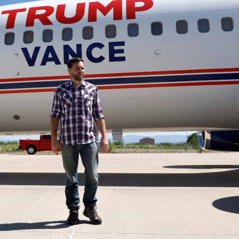 Εκλογές ΗΠΑ 2024: Ο νέος αντιπρόεδρος Τζέι Ντι Βανς και ο ρόλος του πίσω από τη μεγάλη νίκη του Ντοναλντ Τραμπ