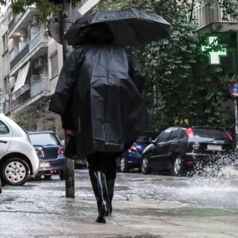Ο καιρός τη Δευτέρα 11 Νοεμβρίου: Βροχές, σποραδικές καταιγίδες και πτώση θερμοκρασίας - Αναλυτική πρόγνωση για όλη την Ελλάδα