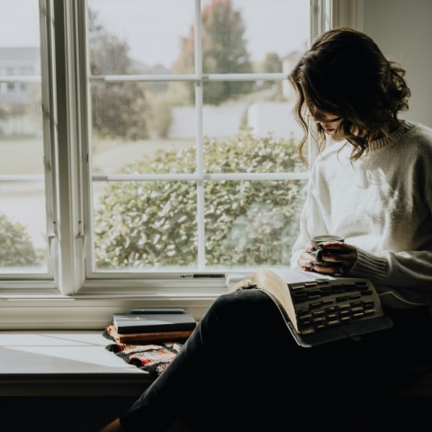 Εσωστρεφείς ενωθείτε