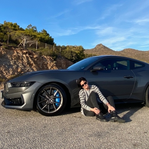 Το Ford Mustang Dark Horse είναι Ωμή Δύναμη 