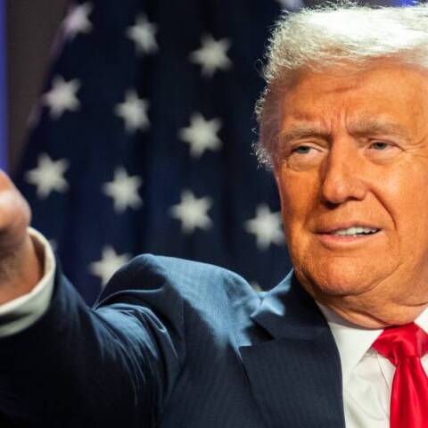 Ο Ντόναλντ Τραμπ, οι εξοπλισμοί και τα 12 μίλια