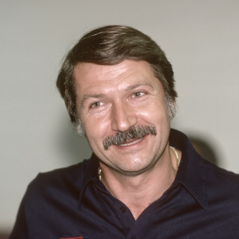 Μπέλα Κάρολι