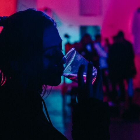 Βοτανικός: Λουκέτο από τον δήμο Αθηναίων στο κλαμπ που σέρβιρε αλκοόλ σε ανήλικους