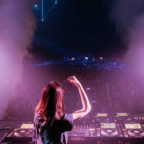 Κερδίστε διπλές προσκλήσεις για τη συναυλία των Amelie Lens και KI/KI