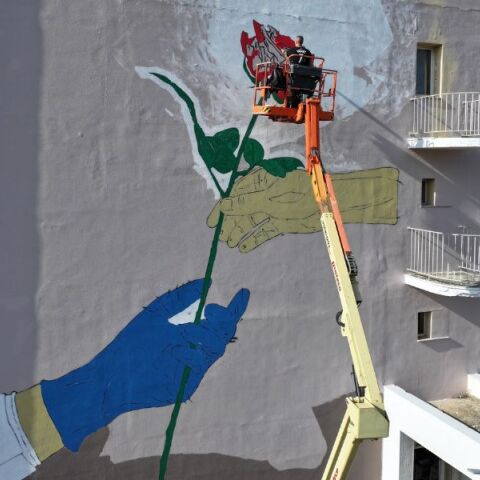 Ο Same84 δημιούργησε μια νέα τοιχογραφία στο Νοσοκομείο «Σωτηρία» που δίνει χρώμα και χαρά