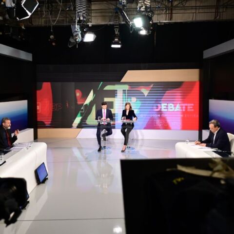 LIVE | Το ντιμπέιτ των υποψηφίων προέδρων του ΣΥΡΙΖΑ