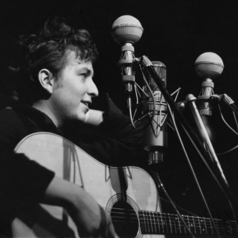 Bob Dylan: Πώς δημιουργήθηκε το ντεμπούτο άλμπουμ που ηχογράφησε τον Νοέμβριο του 1961.