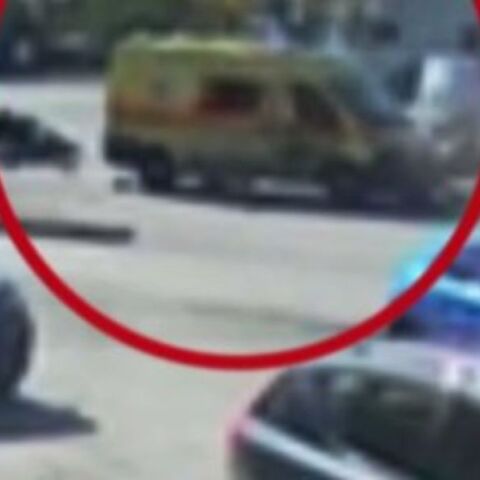 Βίντεο ντοκουμέντο από τη σύγκρουση του ασθενοφόρου με τον μοτοσικλετιστή στο Χαϊδάρι