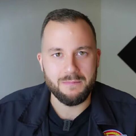 Πέθανε ο Έλληνας Youtuber Εazy Purple σε ηλικία 35 ετών 