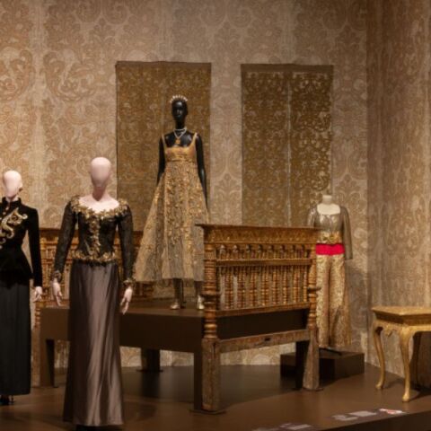 «Solid Gold»: Αφιερωμένη στον χρυσό, το στοιχείο που έχει εμπνεύσει έργα τέχνης και μόδας η νέα έκθεση για τα 200 χρόνια λειτουργίας του Μουσείου του Μπρούκλιν 