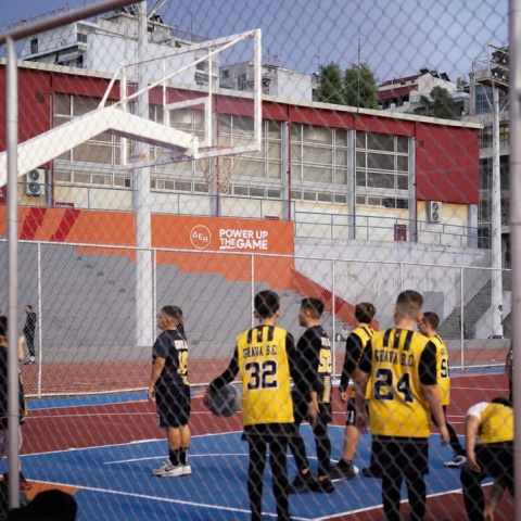 Το πρώτο jumpball στα δύο πλήρως αναβαθμισμένα γήπεδα μπάσκετ στη Γκράβα