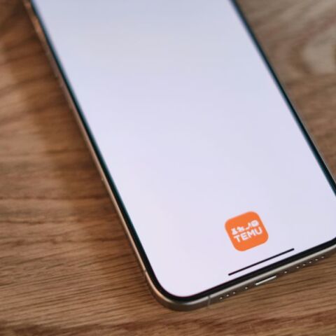 H Temu στο στόχαστρο της ΕΕ - Για πλασματικές εκπτώσεις, ψεύτικες αξιολογήσεις και μία ολόκληρη λίστα τη στέλνει στα... δικαστήρια