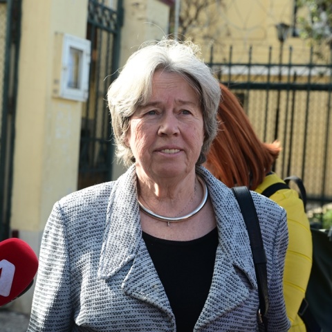 Αθηνά Λινού