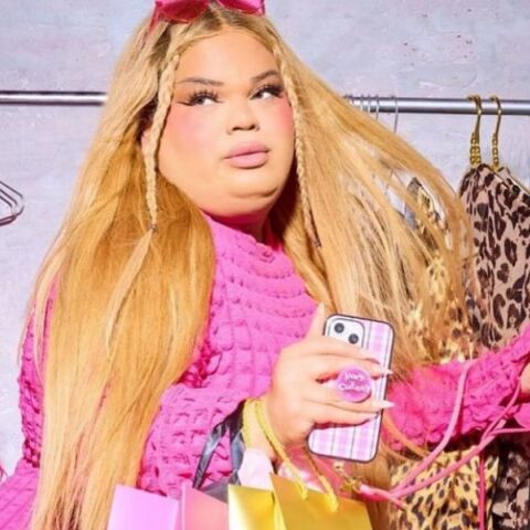 Το «demure» είναι η λέξη της χρονιάς για το 2024, σύμφωνα με το λεξικό Dictionary.com - Οφείλει τη διάδοσή της σε ινφλουένσερ του TikTok - Ποια η σημασία της. 