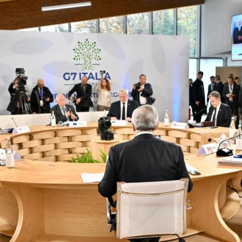 Η G7 υπογραμμίζει την υποστήριξή της στην Ουκρανία και καταδικάζει τη ρωσική «πυρηνική ρητορική» - Κατηγορεί τη Μόσχα για επικίνδυνη επέκταση της σύγκρουσης.