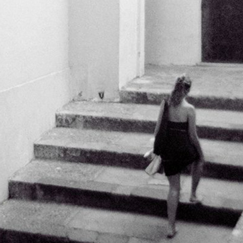 «Ραντεβού στο Ποζιτάνο» με τη Γκολιάρντα Σαπιέντσα