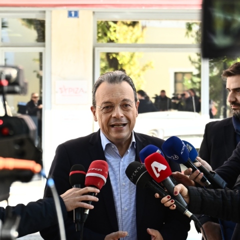 Ε όχι και σοβαρός ο Φάμελλος