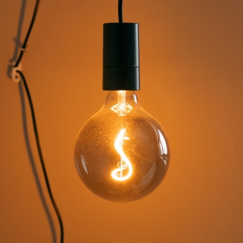 Αναμμένη λάμπα