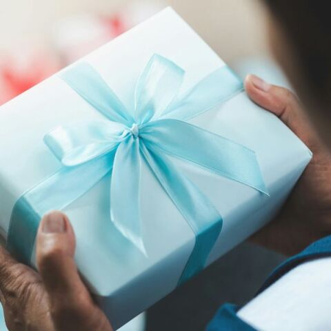 Ποιοι γιορτάζουν σήμερα 1 Δεκεμβρίου 2024; Το εορτολόγιο της Athens Voice σου τους θυμίζει. Μην ξεχάσεις να τους δώσεις τις καλύτερες ευχές σου!