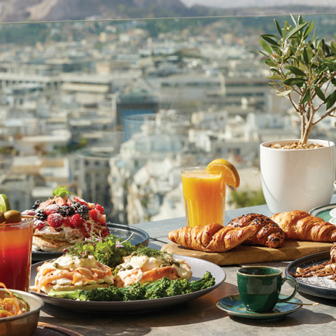 St.George Lycabettus Lifestyle Hotel: Ανακαλύψτε το Friends & Family Wellness Brunch