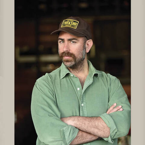 Άρης Βεζενές