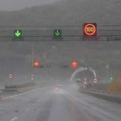 Κακοκαιρία Bora: Επικαιροποίηση του Έκτακτου Δελτίου Καιρικών Φαινομένων από την ΕΜΥ - Μέχρι την Τρίτη τα έντονα φαινόμενα.