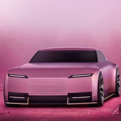 Η Jaguar αποκαλύπτει το ηλεκτρικό αυτοκίνητό της μετά από διαρροή στο διαδίκτυο - Επικρίσεις αλλά και έπαινοι προς την εταιρεία για την τολμηρή προσέγγισή της