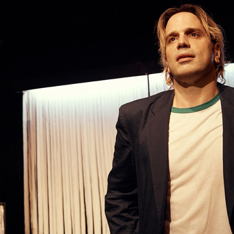 Κερδίστε διπλές προσκλήσεις για την παράσταση «Όταν μεγαλώσω, θα γίνω Νάνα Μούσχουρη»