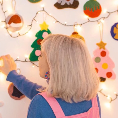 Πού θα φτιάξεις τα δικά σου χριστουγεννιάτικα στολίδια (και όχι μόνο)