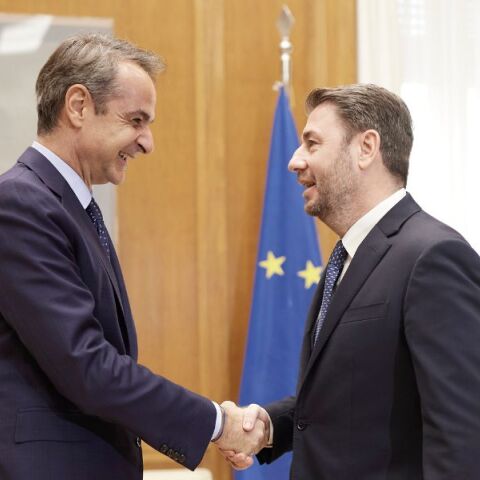 Συνάντηση Κυριάκου Μητσοτάκη - Νίκου Ανδρουλάκη: Σημαντικό να έχουμε έναν ανοιχτό δίαυλο επικοινωνίας - Ο διάλογος του πρωθυπουργού με τον πρόεδρο του ΠΑΣΟΚ.