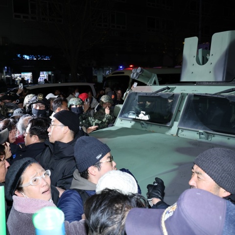 Εικόνες μετά την κήρυξη στρατιωτικού νόμου στη Νότια Κορέα