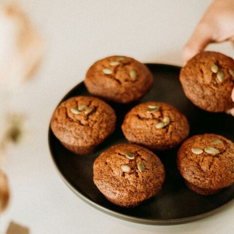 Βρετανία: Μάφιν και κρουασάν θα απαγορεύεται να διαφημίζονται στην τηλεόραση λόγω των υψηλών ποσοστών παιδικής παχυσαρκίας