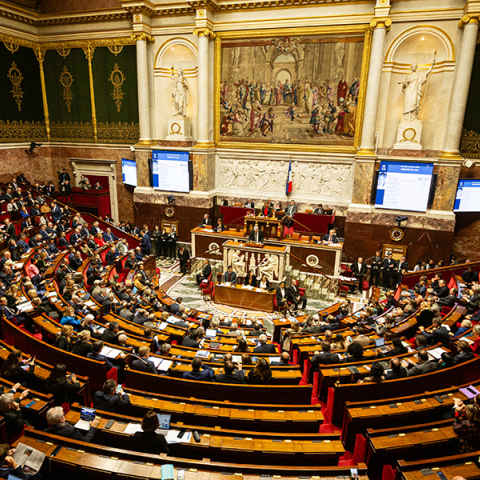 Η δύναμη του ψευδαισθητικού παράγοντα στη σύγχρονη πολιτική σκηνή