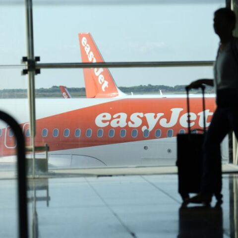 Η easyJet ενισχύει την παρουσία της στην Αθήνα - Προσθέτει δύο νέα δρομολόγια για το 2025 προς Λονδίνο, Λούτον και Αλικάντε