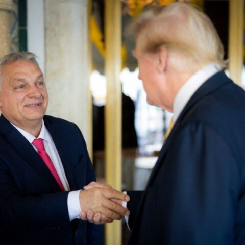 Ο Βίκτορ Όρμπαν συναντήθηκε με τον Ντόναλντ Τραμπ και τον Έλον Μασκ στη Φλόριντα, στο πλαίσιο της «ειρηνευτικής αποστολής του» για την Ουκρανία