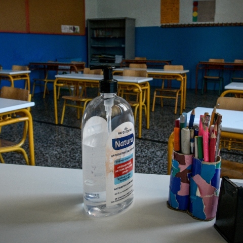 Η θεσμοθετημένη μαρξιστική κατήχηση στα σχολεία