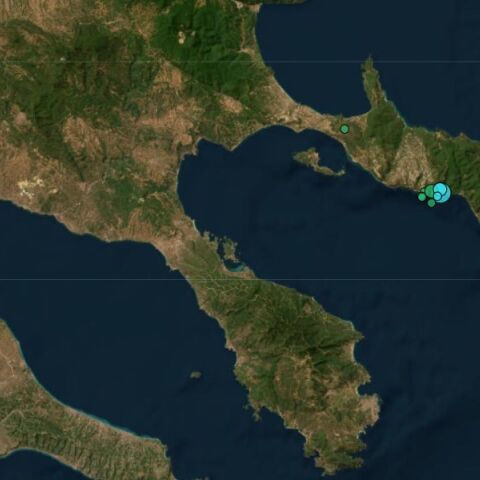 Ισχυρός σεισμός τώρα στο Άγιο Όρος 