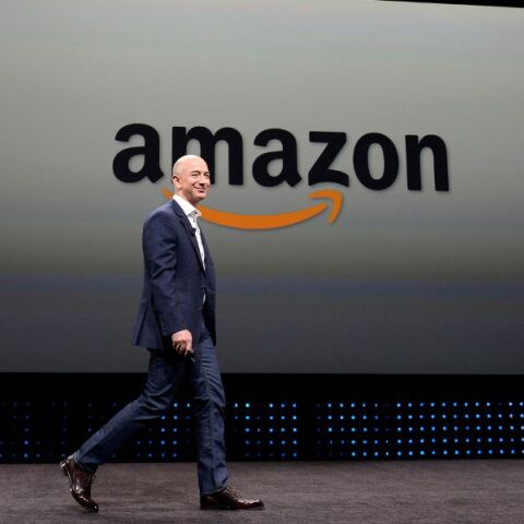 ΗΠΑ: Η Amazon του Τζεφ Μπέζος μαζί με τη Meta του Μαρκ Ζούκερμπεργκ κάνουν δωρεές 1 εκατομμυρίου δολαρίων για την ορκωμοσία του Ντόναλντ Τραμπ