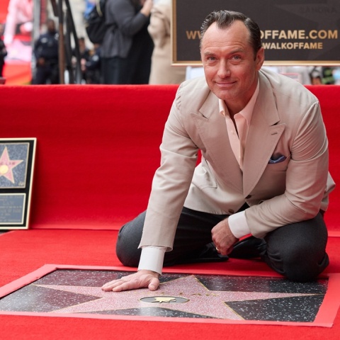 Ο Τζουντ Λο απέκτησε αστέρι στη Λεωφόρο της Δόξας 