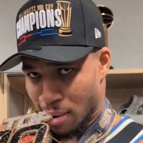 antetokounmpo-chain-top10