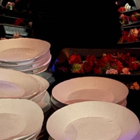 To clubbing έγινε μπουζουκλερί